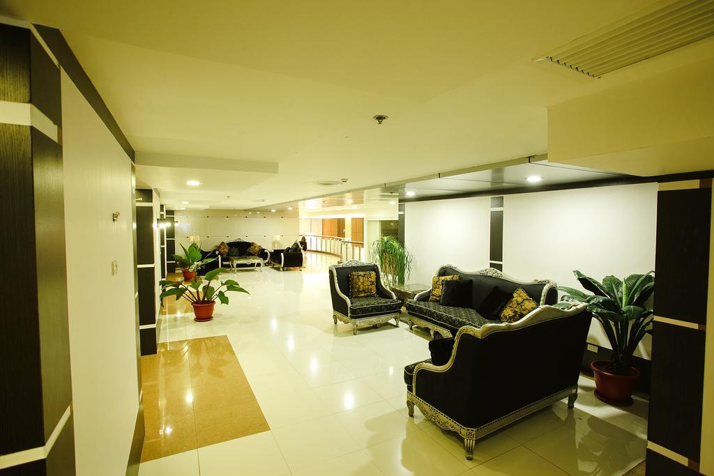 โรงแรมบิ๊ก 8 คอร์ปอเรท Tagum ภายนอก รูปภาพ