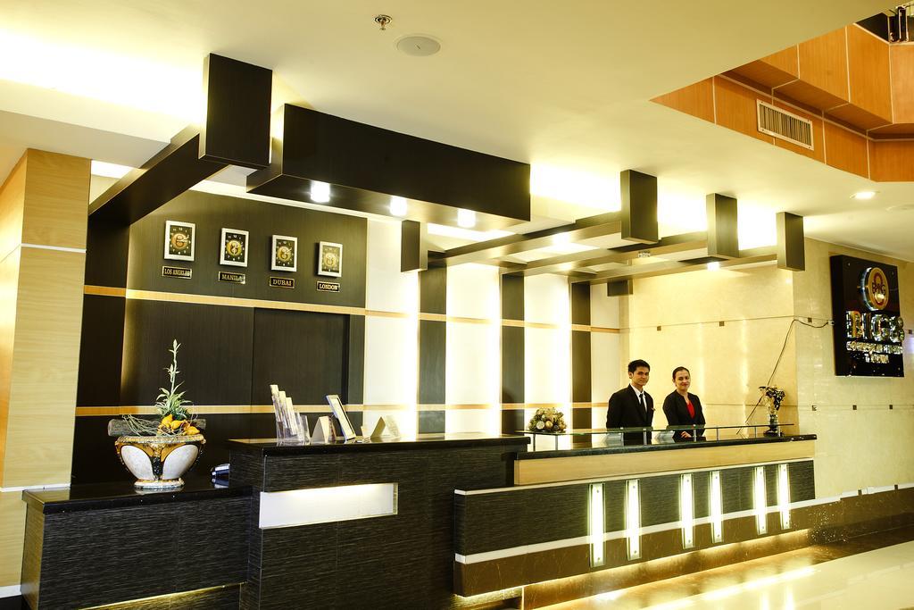 โรงแรมบิ๊ก 8 คอร์ปอเรท Tagum ภายนอก รูปภาพ