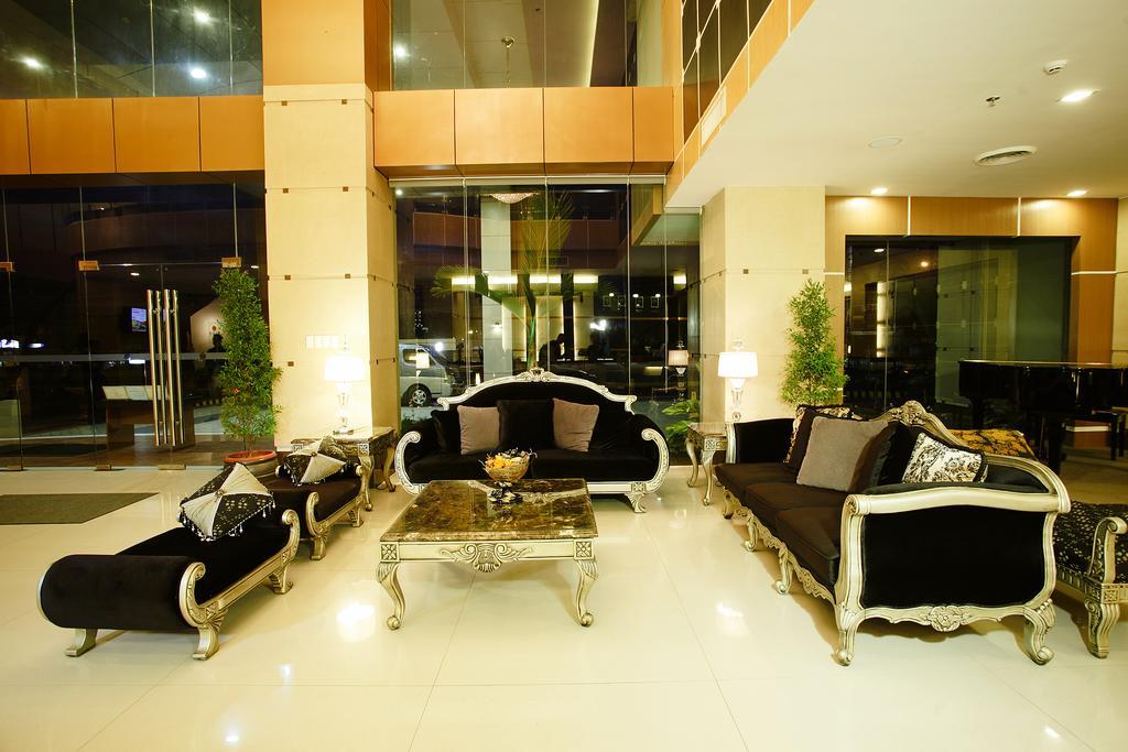 โรงแรมบิ๊ก 8 คอร์ปอเรท Tagum ภายนอก รูปภาพ